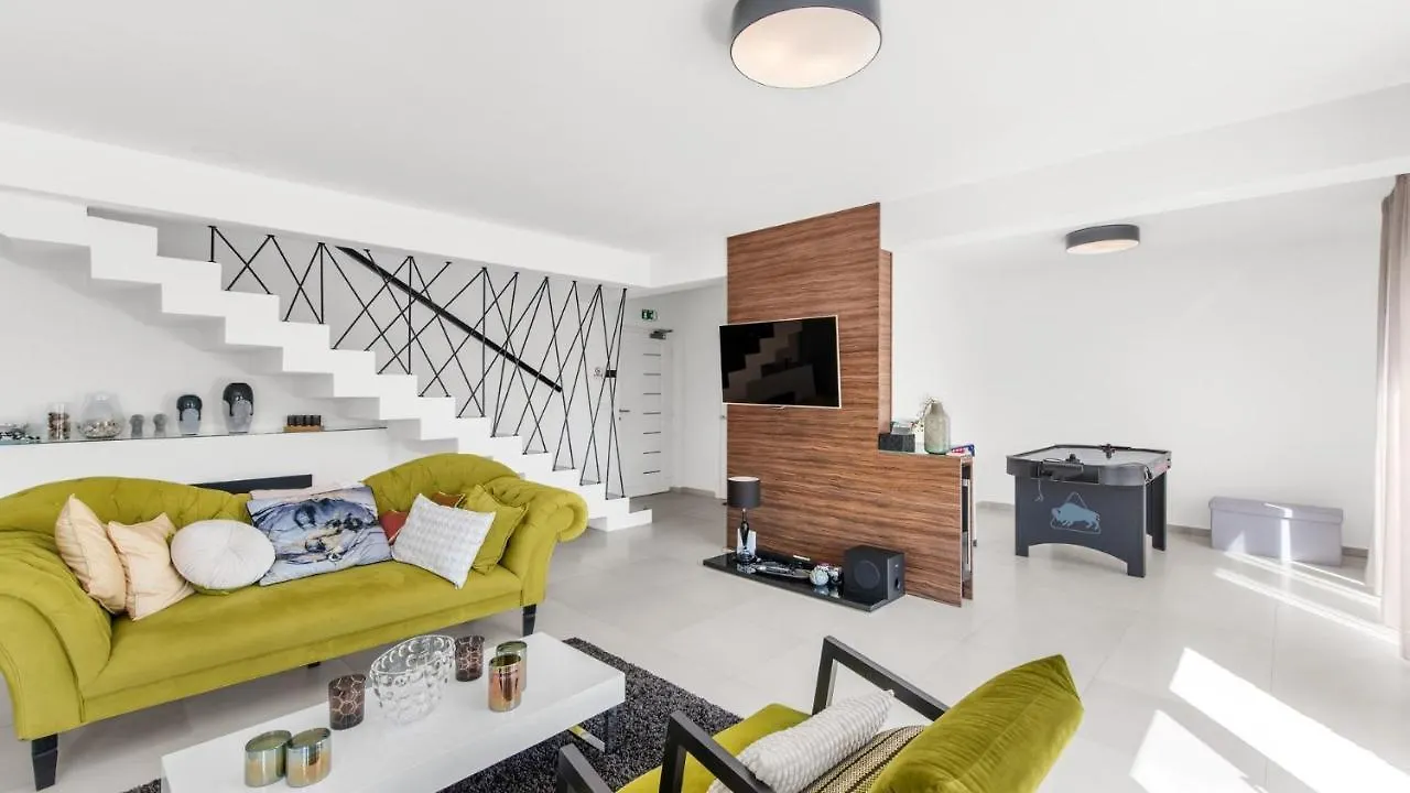 Villa Chic Valizza 0*,